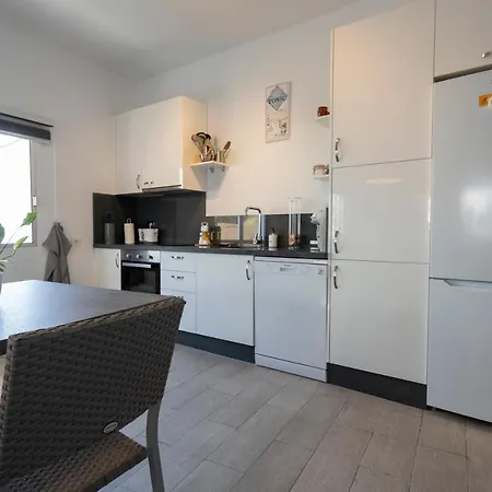 Spacious House With Huge Terrace Facing The Sea Holiday home Bocacangrejo