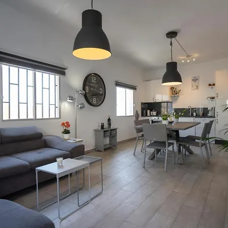 Holiday home Spacious House With Huge Terrace Facing The Sea